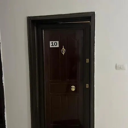 아파트 Deny Durrës